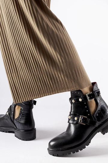 Sorte ankelstøvler med... 2