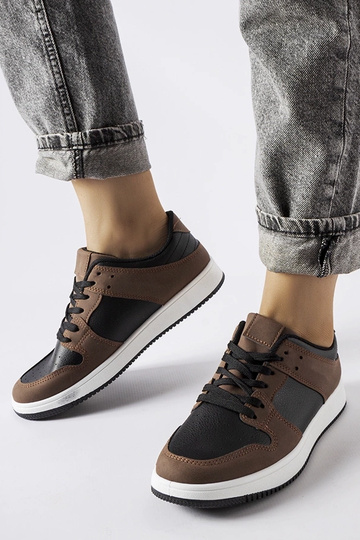 Jacqueline brune og sorte...