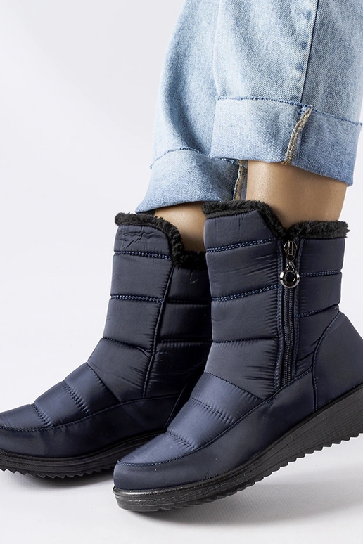 Marineblå snestøvler med en lav...