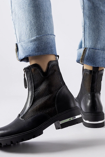 Sorte gennembrudte... 2