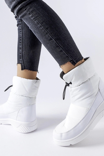 Jensen Hvide isolerede... 2