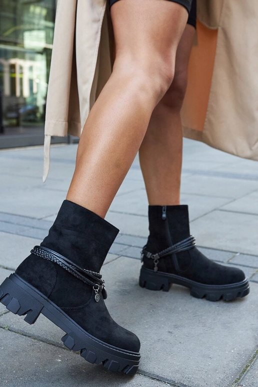 Zwarte boots met decoratieve armband,...