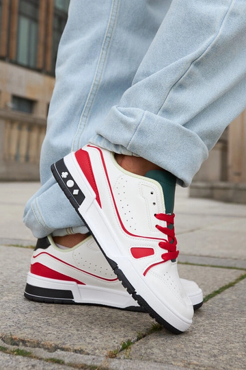 Archie røde og hvide sko... 2