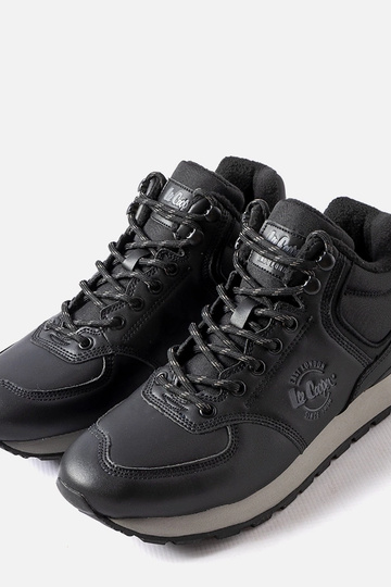 Zwarte warme laarzen, „Lee Cooper LCJ-23-31-3060M" 2