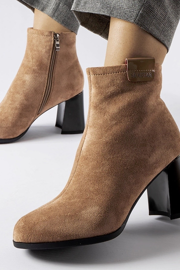 Beige elegante enkellaarsjes met hak, „Serbadone"