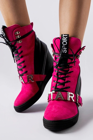 Roze-zwarte sportschoenen... 2
