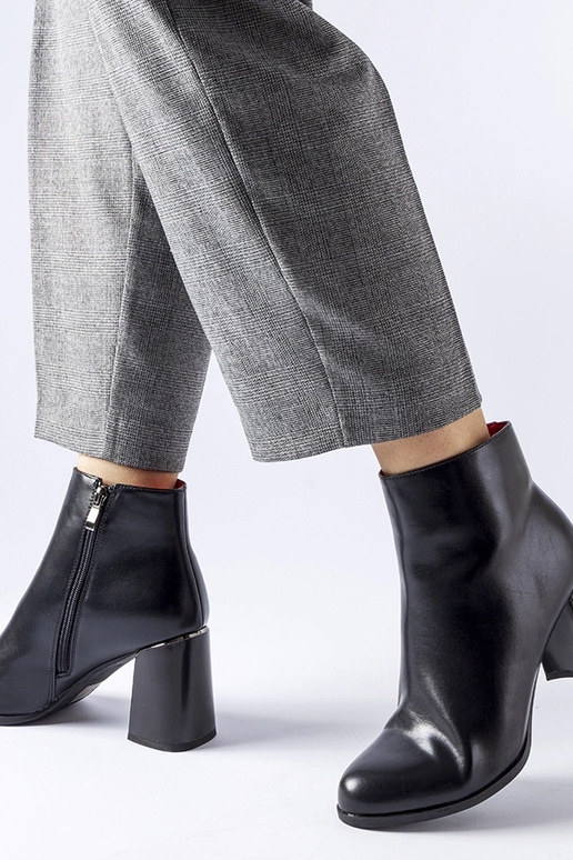 Sorte isolerede ankelstøvler med en...