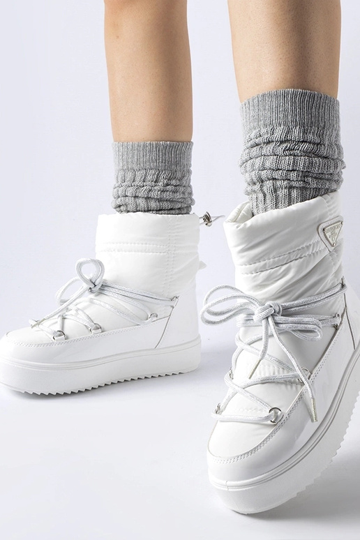 Hvide isolerede snestøvler med... Hvide isolerede snestøvler med...