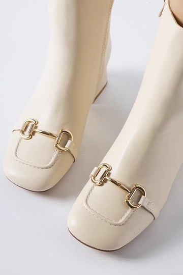 Beige ankelstøvler med hæl... 2