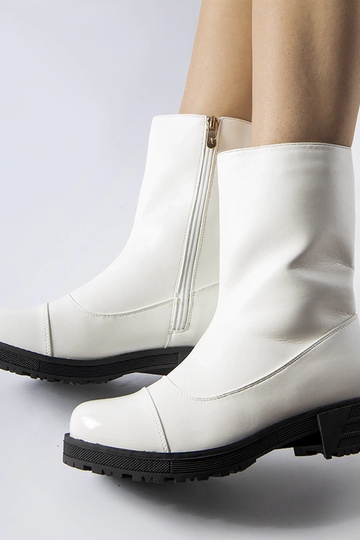 Hvide isolerede klassiske... 2