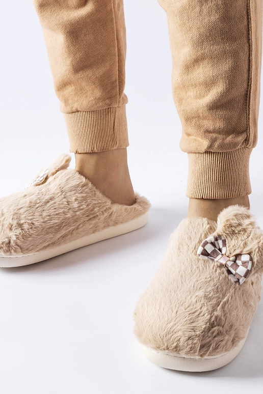 Beige isolerede dametøfler med ører Buga