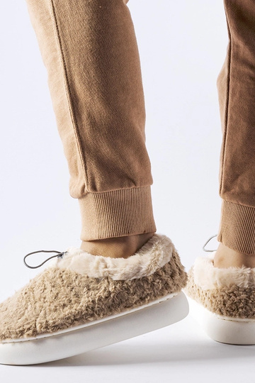 Beige varme hjemmesko med... 2