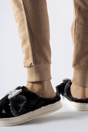 Sorte varme hjemmesko med... 2