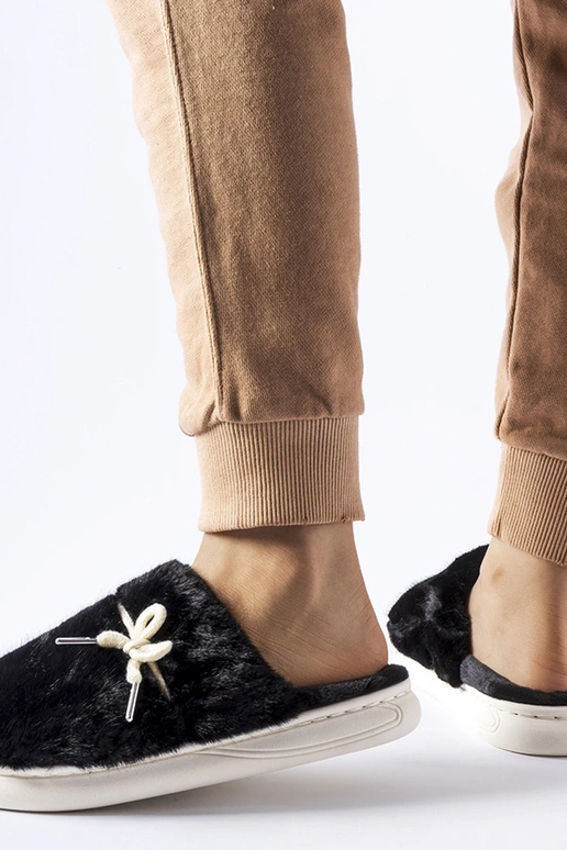 Sorte hjemmesko med pyntesnor Medoro