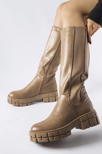 Brune isolerede flade... 2