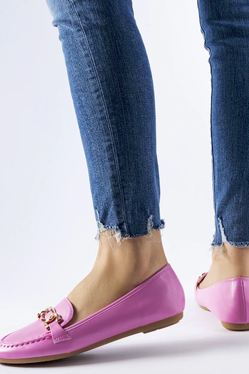 Pink loafers dekoreret med... 2