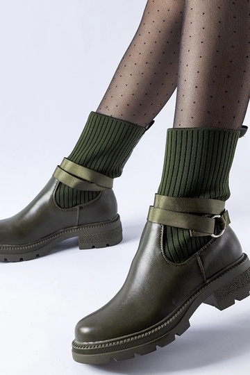 Donkergroene sok-achtige... 2