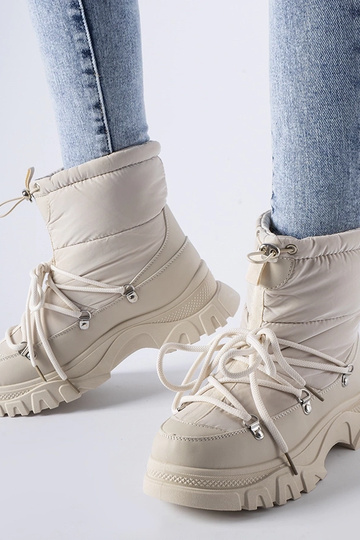 Beige isolerede snestøvler...