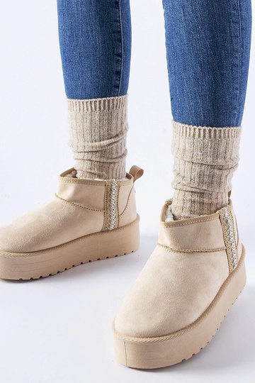 Beige Dennison platform...