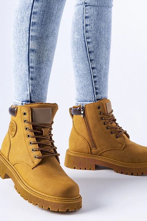 Klassieke bruine verwarmde boots Tricase Klassieke bruine verwarmde boots Tricase