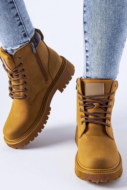 Klassieke bruine verwarmde boots Tricase Klassieke bruine verwarmde boots Tricase