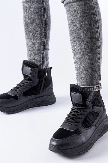 Malles sorte isolerede high top sneakers