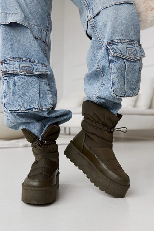 Grønne isolerede snestøvler på Polk...