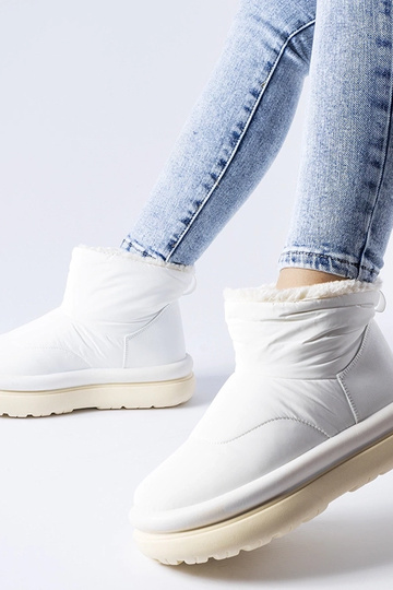 Witte geïsoleerde... 2