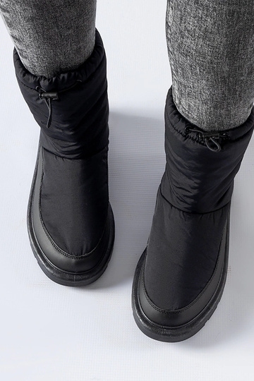 Zwarte geïsoleerde... 2