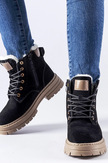 Zwarte workers met lichte... 2