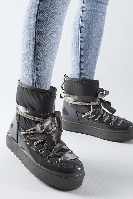 Grijze lakleren sneeuwlaarzen met...