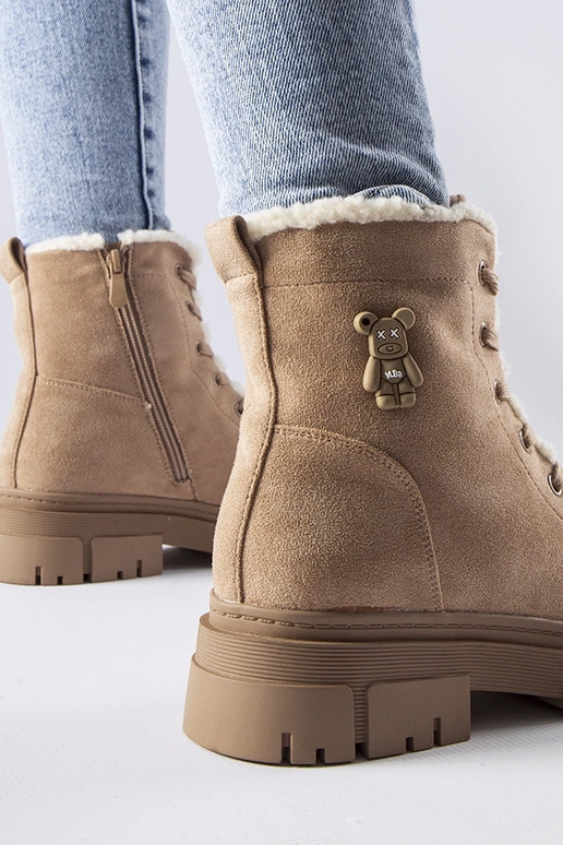 Zandkleurige geïsoleerde schoenen van...