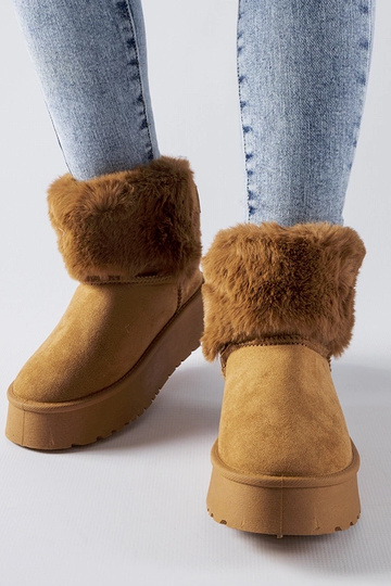 Bronskleurige sneeuwlaarzen... 2