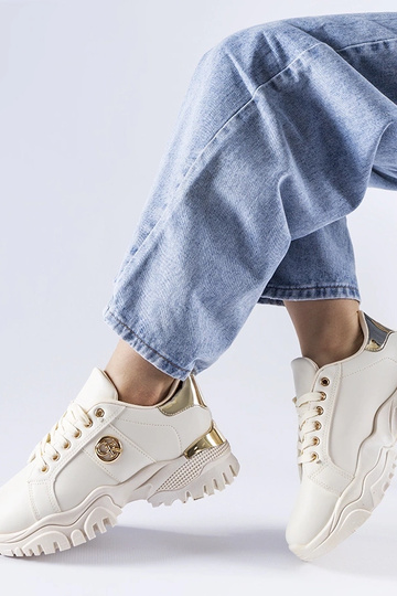 Beige sneakers med en massiv Arpaia-sål 2