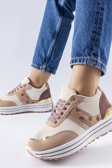 Roze-beige platform...