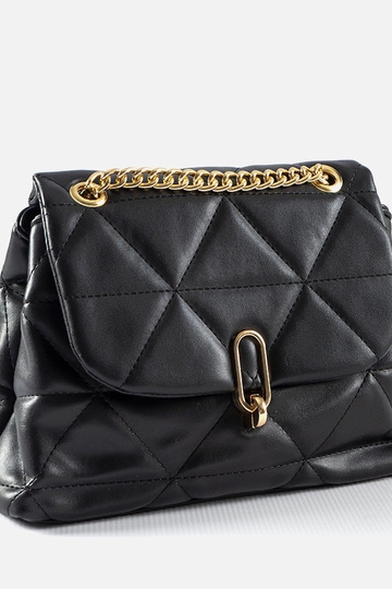 Sort Quiltet Cella...