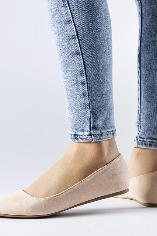 Beige ballerinaer med spids tå Riv Beige ballerinaer med spids tå Riv