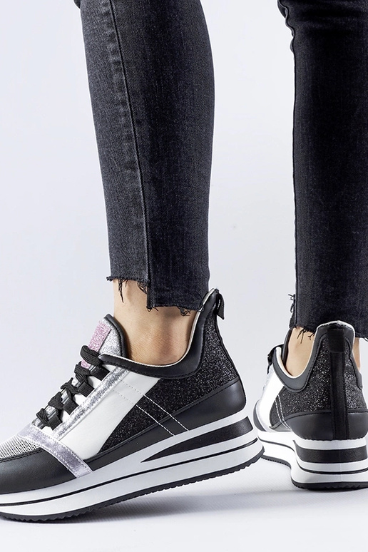 Sorte glitter sneakers på platformen...