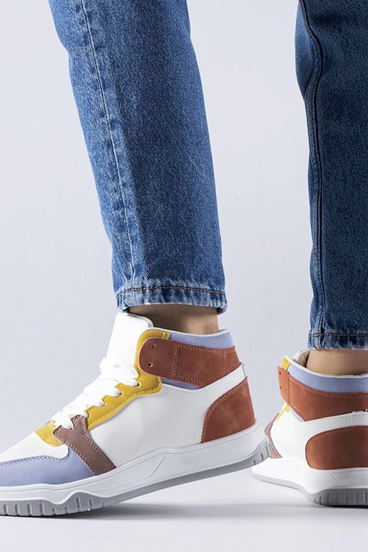 Elizabeths lilla high top sneakers