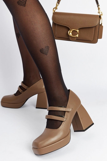 Chers chunky brune pumps