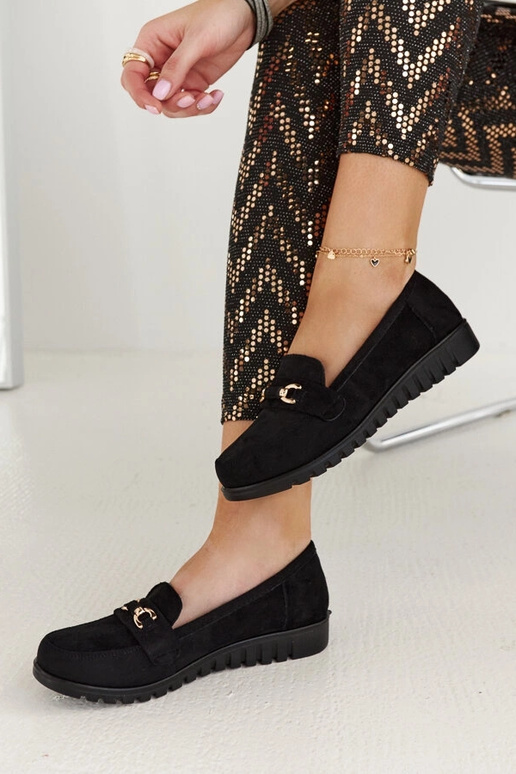 Dameloafers i sort ruskind med en tyk... Dameloafers i sort ruskind med en tyk...