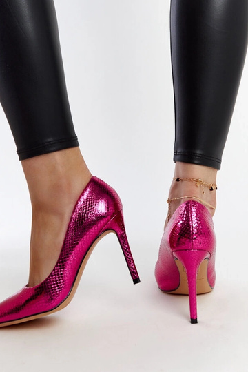 Pink lakken Wines hæle 2