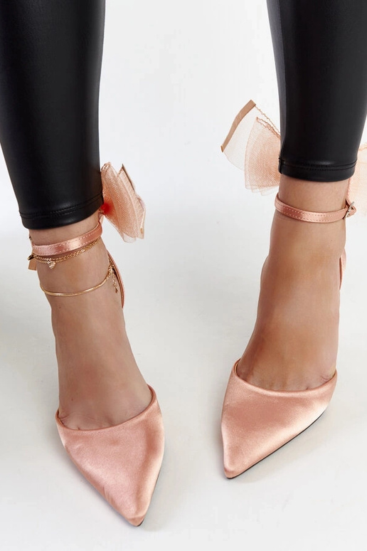 Lyserøde sløjfehæl fra Ilaysa