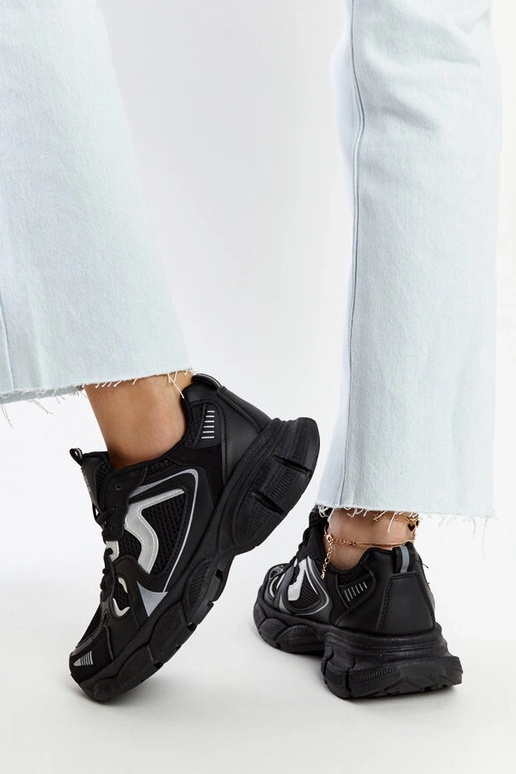 Sorte sneakers med massiv jakobinsk sål Sorte sneakers med massiv jakobinsk sål