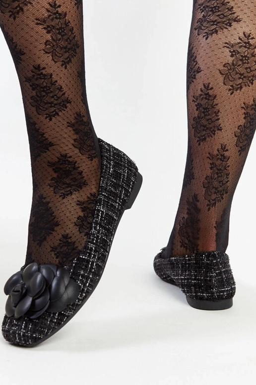 Sorte balletlejligheder med en... Sorte balletlejligheder med en...