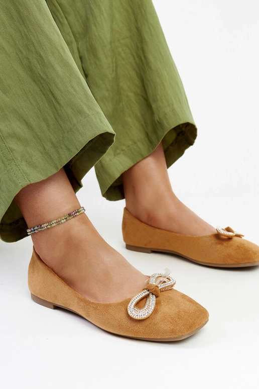 Brune balletlejligheder med sløjfe... Brune balletlejligheder med sløjfe...