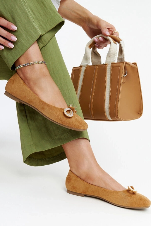 Brune balletlejligheder med sløjfe... Brune balletlejligheder med sløjfe...