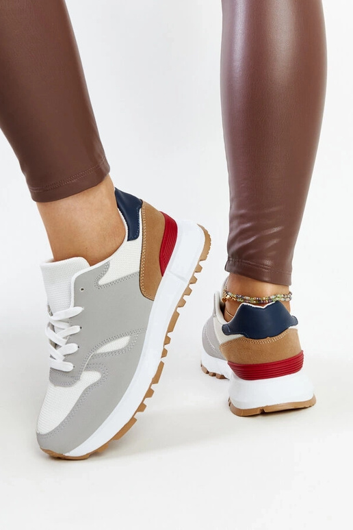 Flerfarvede sneakers på Sultisz...