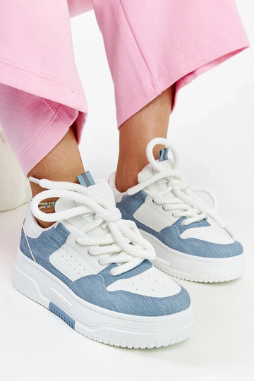 Wit-blauwe platform...