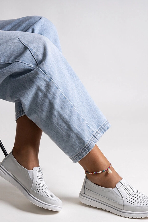 Lichtgrijze leren veterschoenen Vinceza